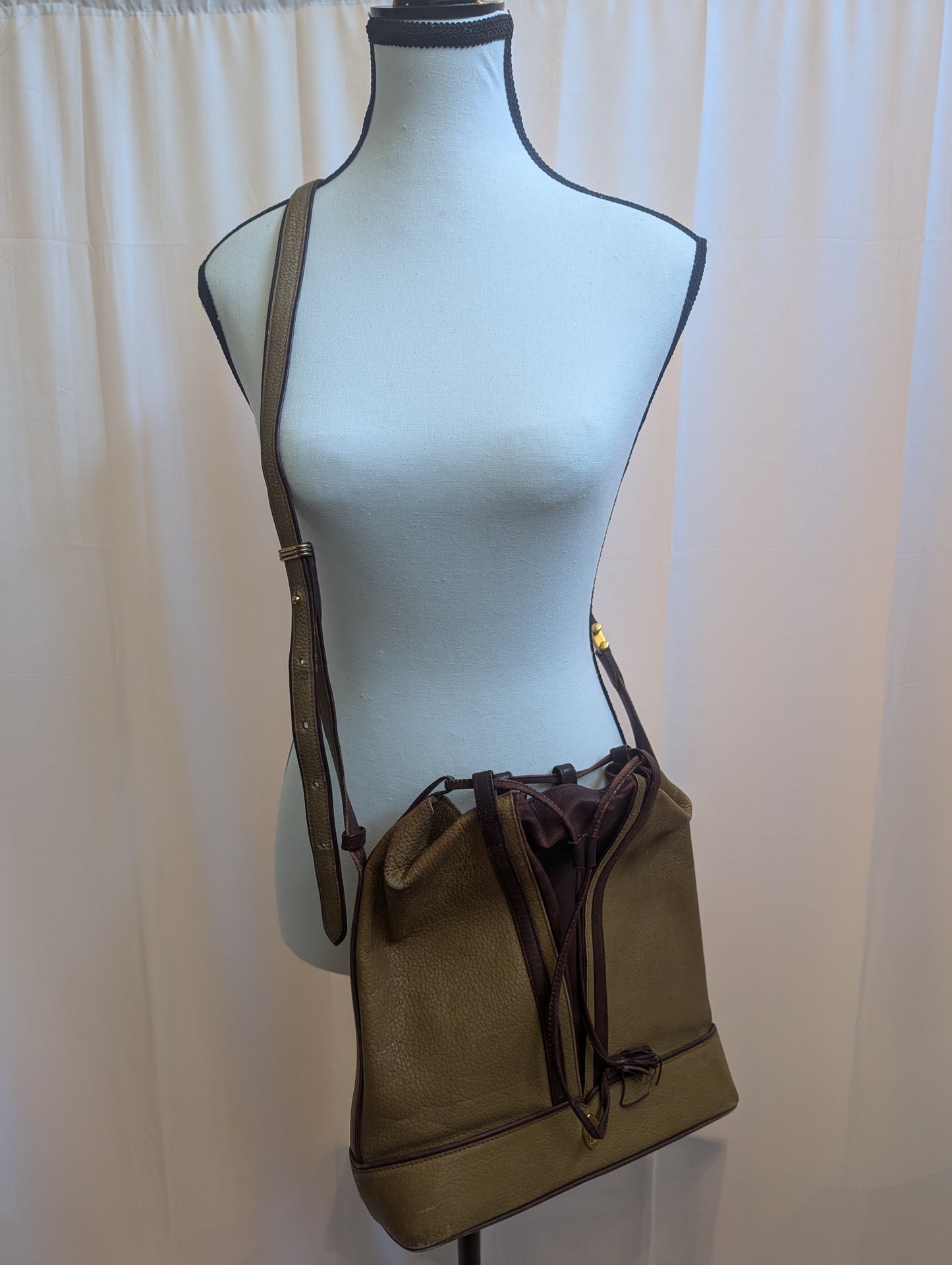 Cartier Vintage Trinity Tan and Burgandy Bucket Bag
