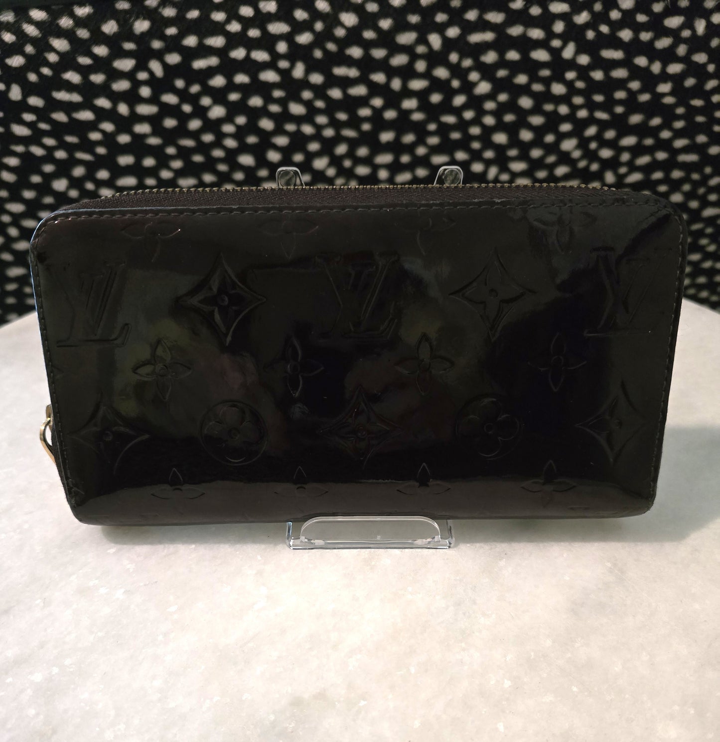 Louis Vuitton Amarente Vernis Brown Embossed Zippy Wallet