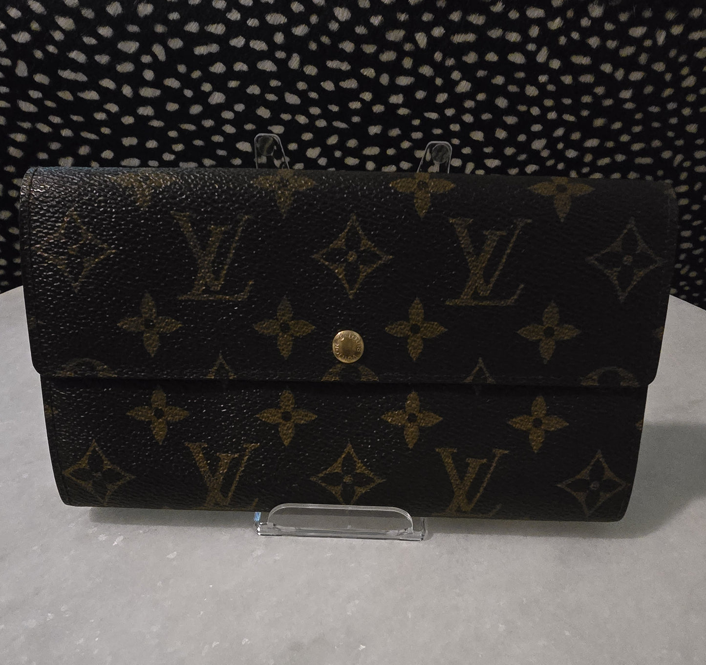 Louis Vuitton Sarah Monogram Wallet