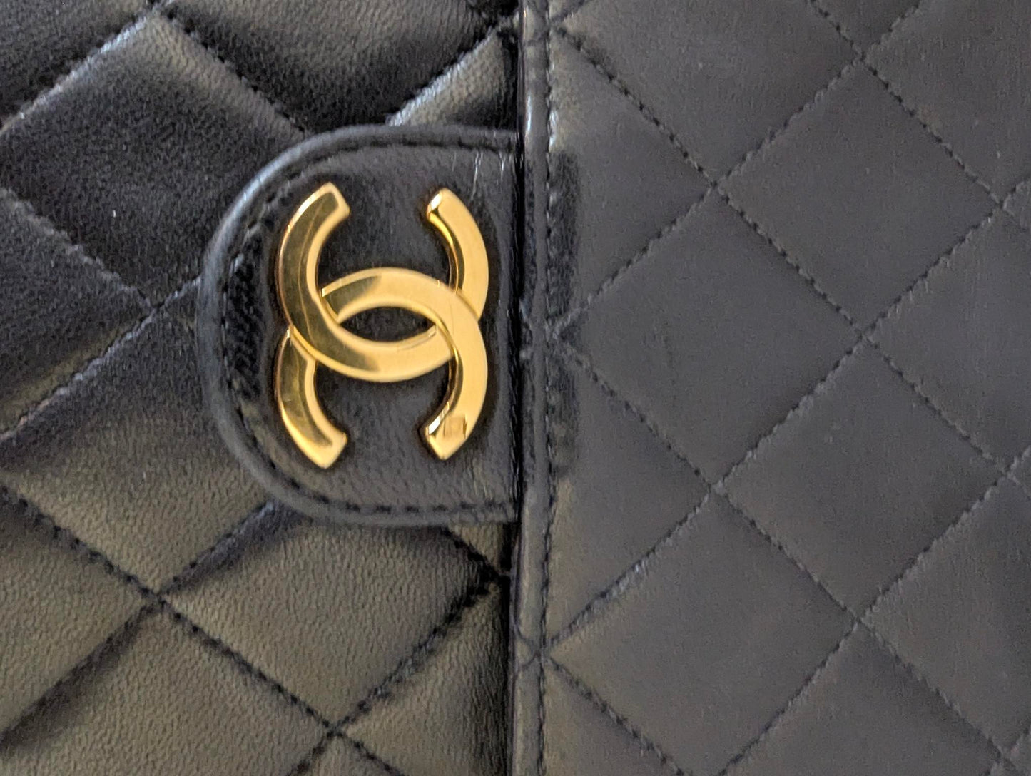 Chanel Vintage Small Classic Flap Black Shoulder Bag 24kt Gold Plated Series 4