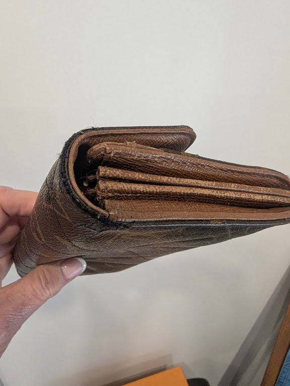 Louis Vuitton Etoile Sarah Wallet with Dustbag and Box