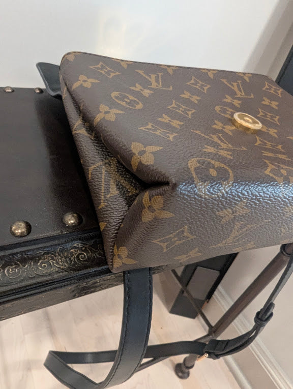 LOUIS VUITTON LOCKY BB