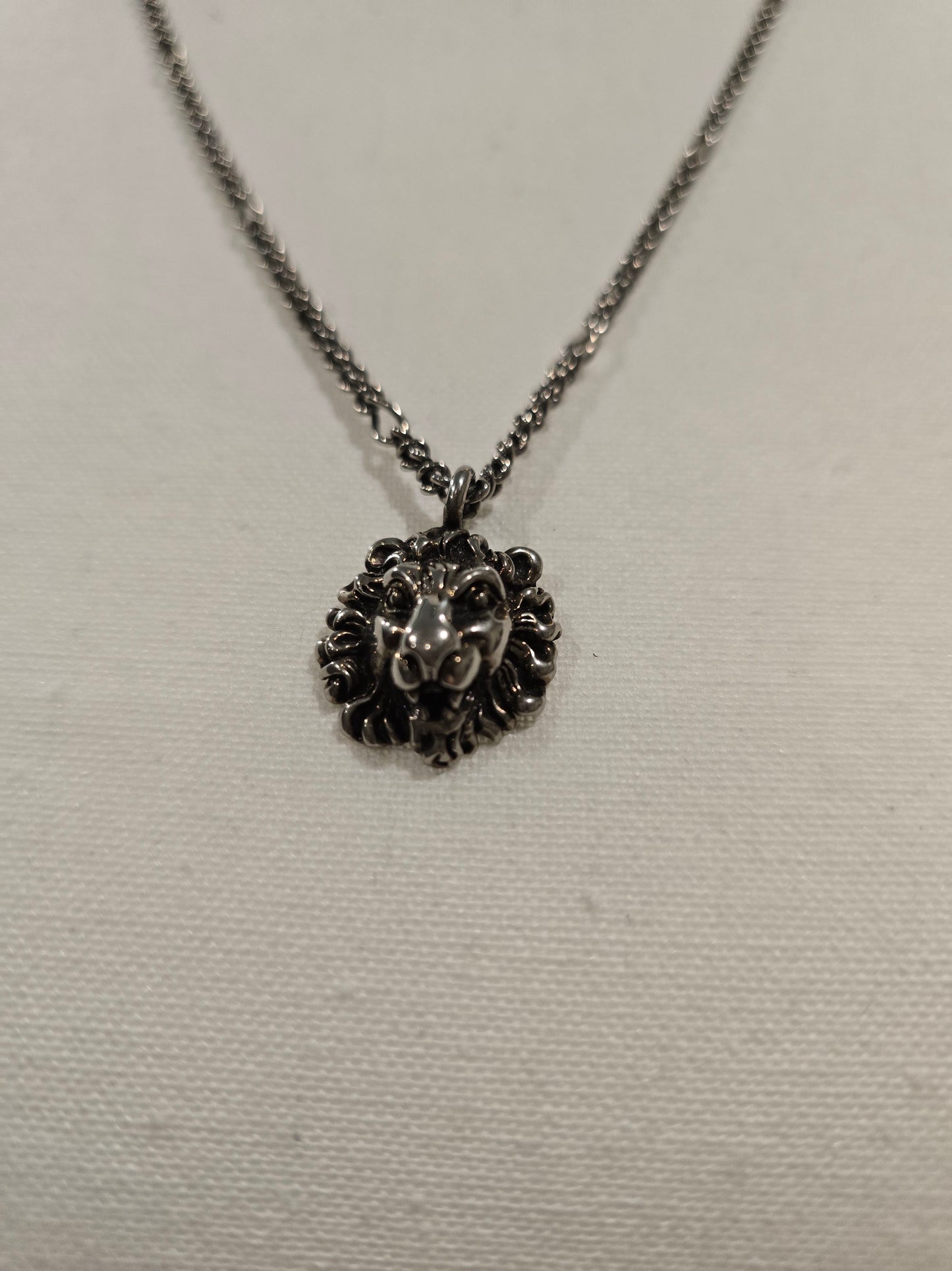Gucci Lion Head Pendant Necklace - NEW