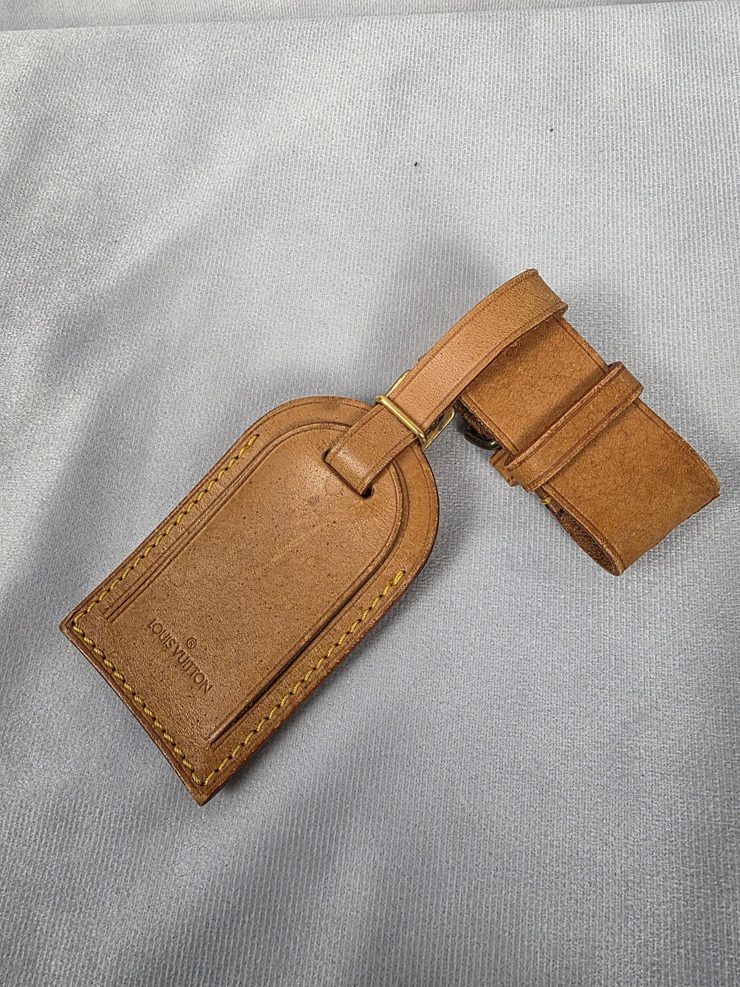 LOUIS VUITTON LEATHER LUGGAGE TAG