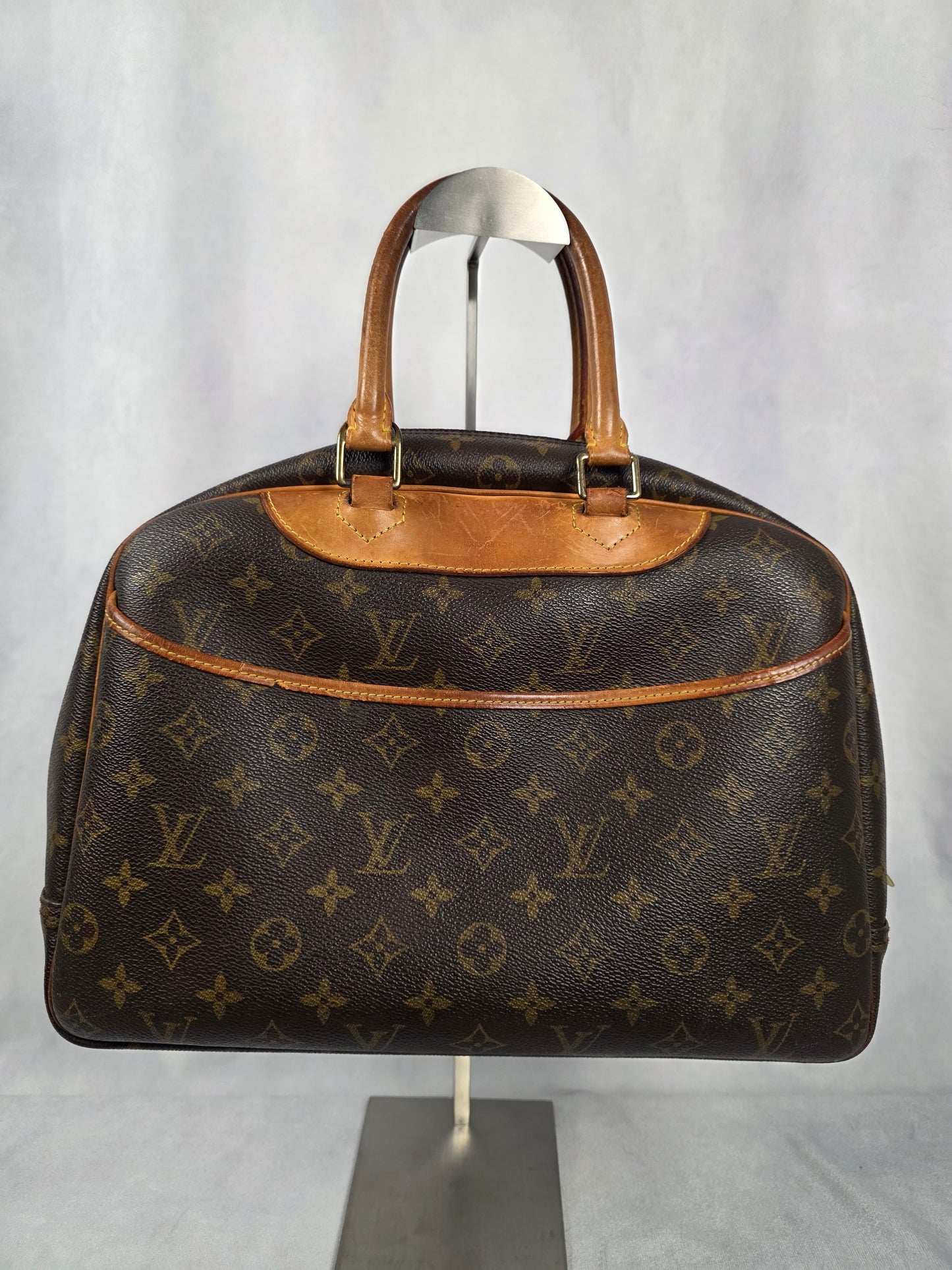 LOUIS VUITTON DAUVILLE MONOGRAM BAG