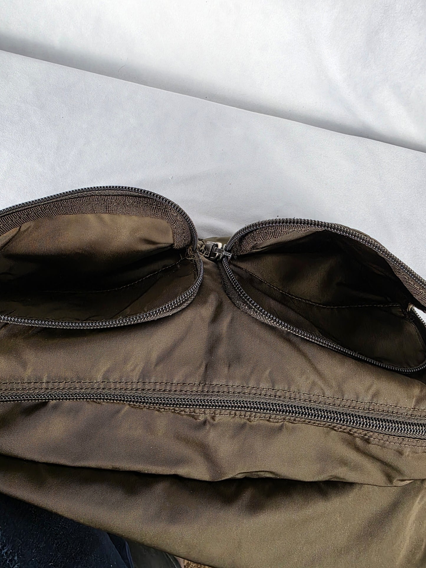 PRADA TESSUTO NYLON CROSSBODY MESSENGER BAG