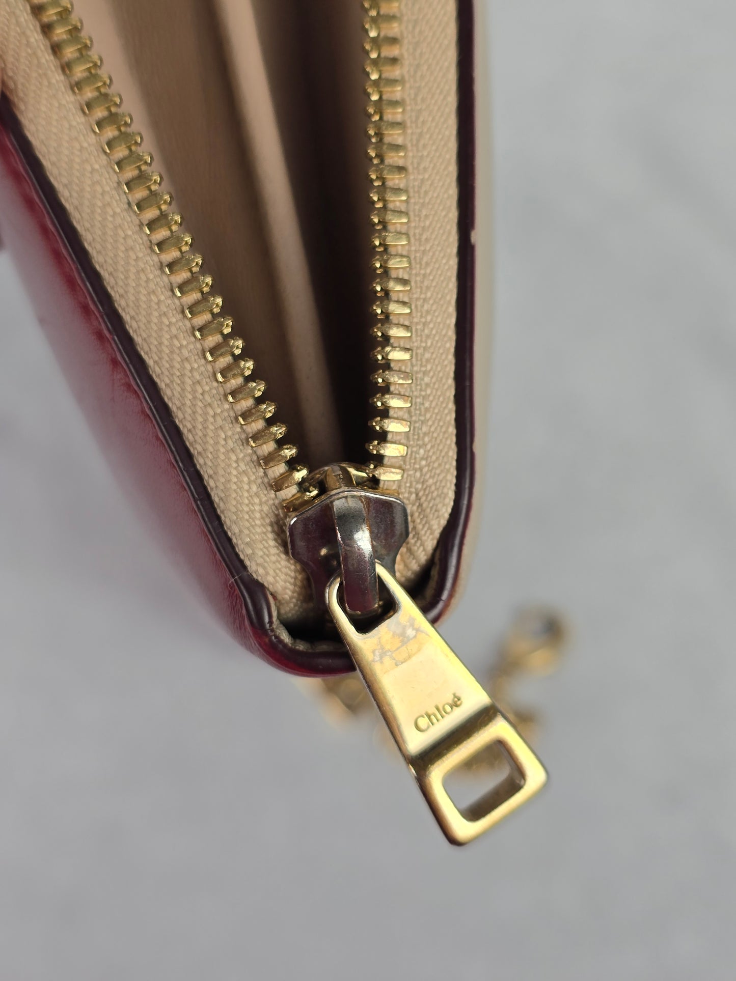 Chloe Two Tone Red/Cream Zippy Wallet