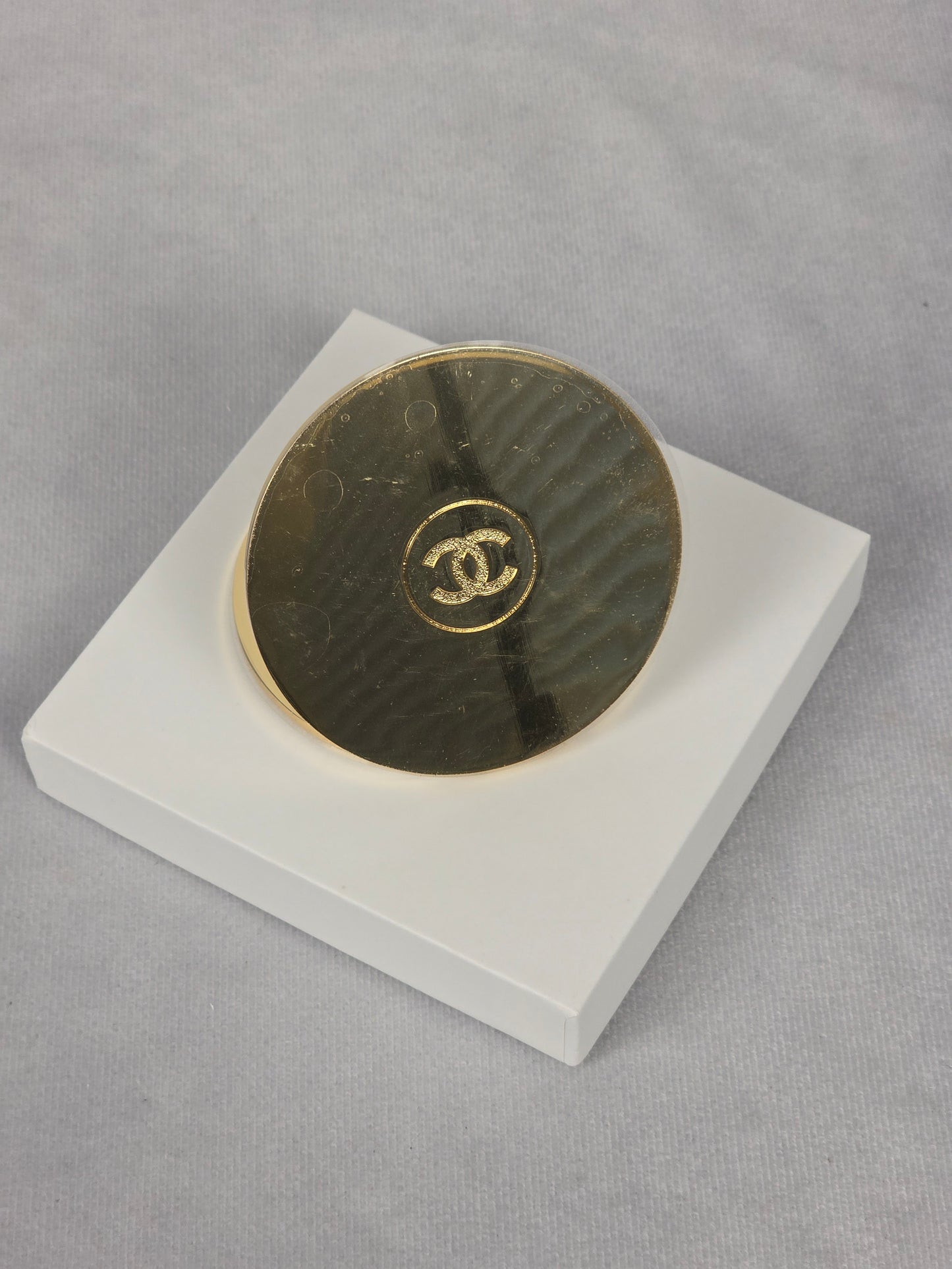 CHANEL GOLD COMPACT MIRROR CASE