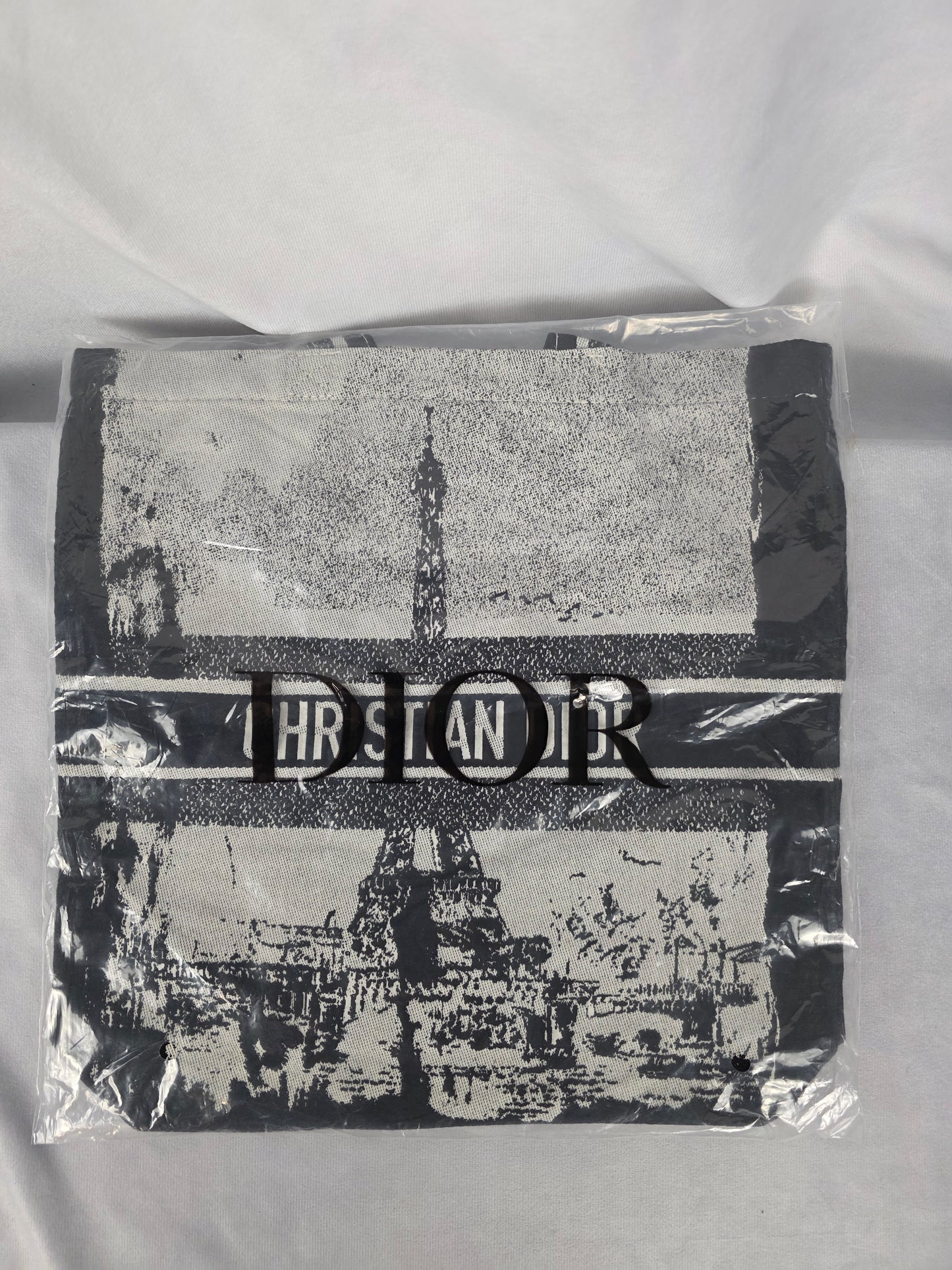 CHRISTIAN DIOR VIP NEW YORK/PARIS GREY TOTE