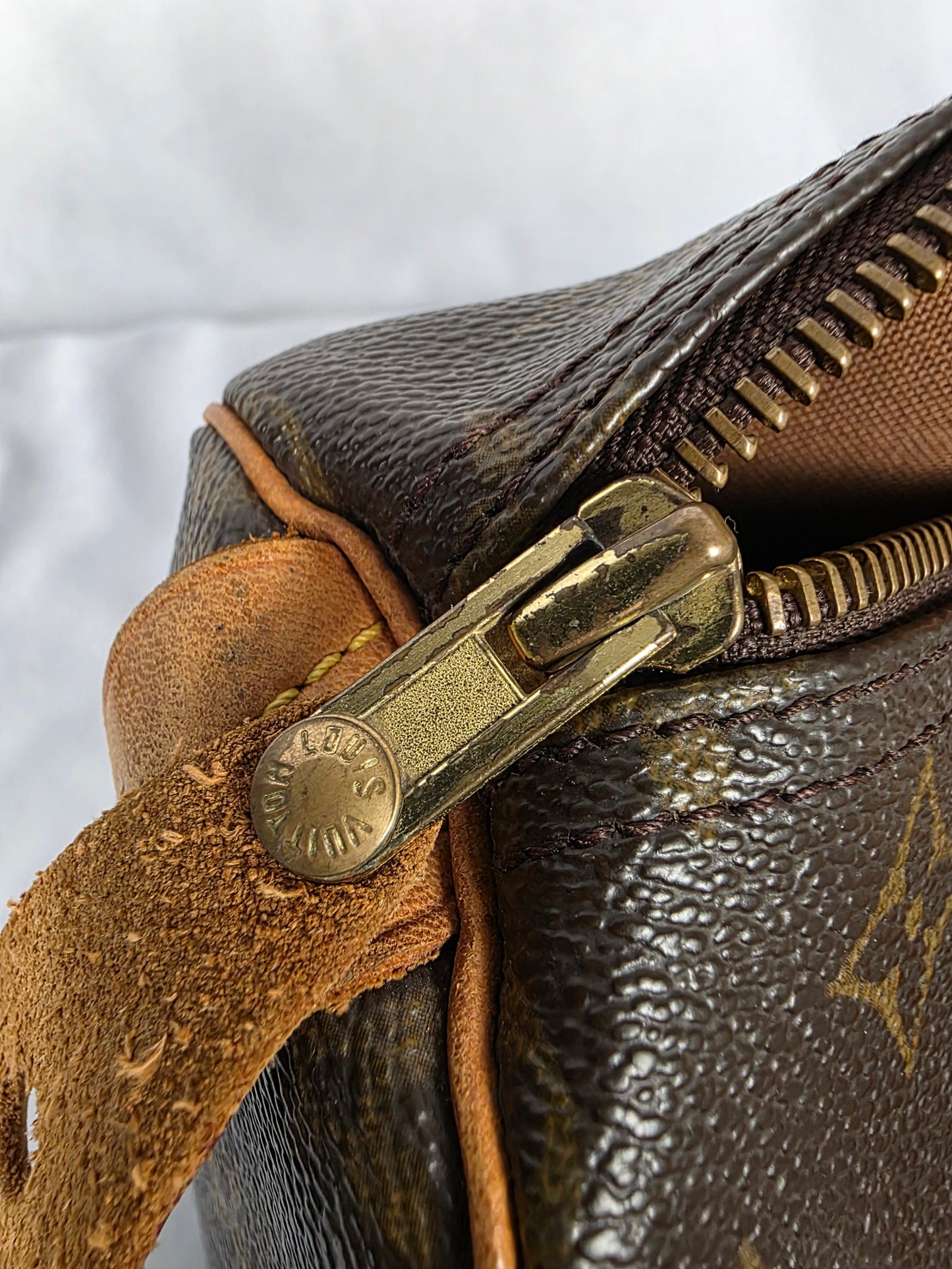 Louis Vuitton Vintage Monogram Canvas Speed 30