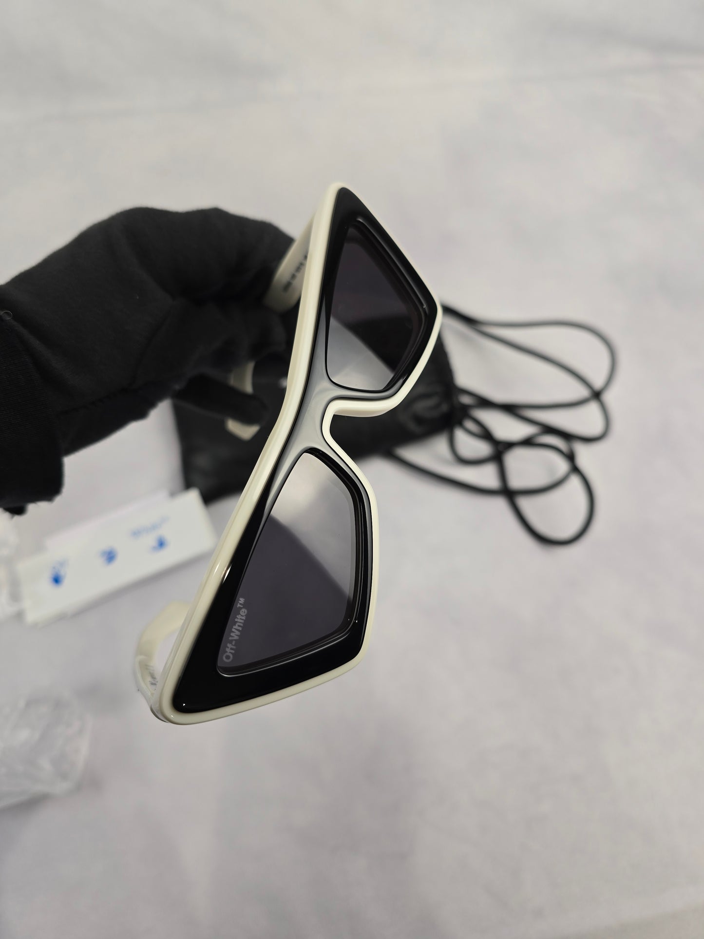 Off White Artemisia Sunglasses - NWT
