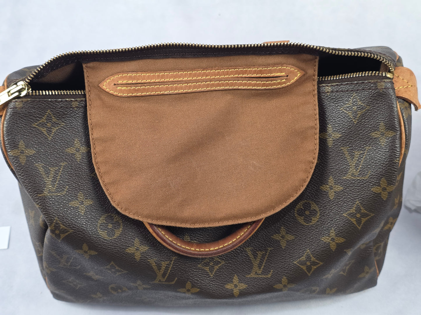 Louis Vuitton Vintage Monogram Canvas Speedy 30, TH1010