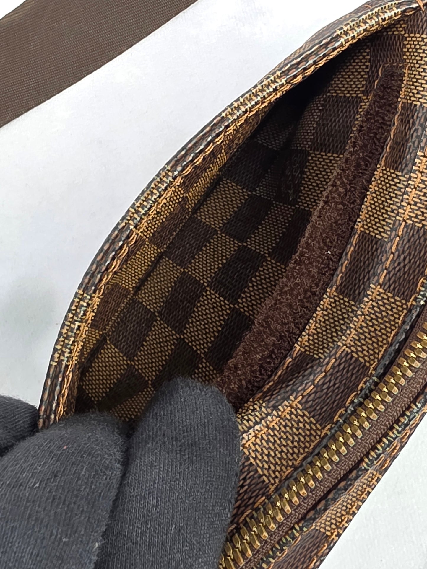 Louis Vuitton Vintage Damier Ebene Geronimos Body Bag (CA0074)