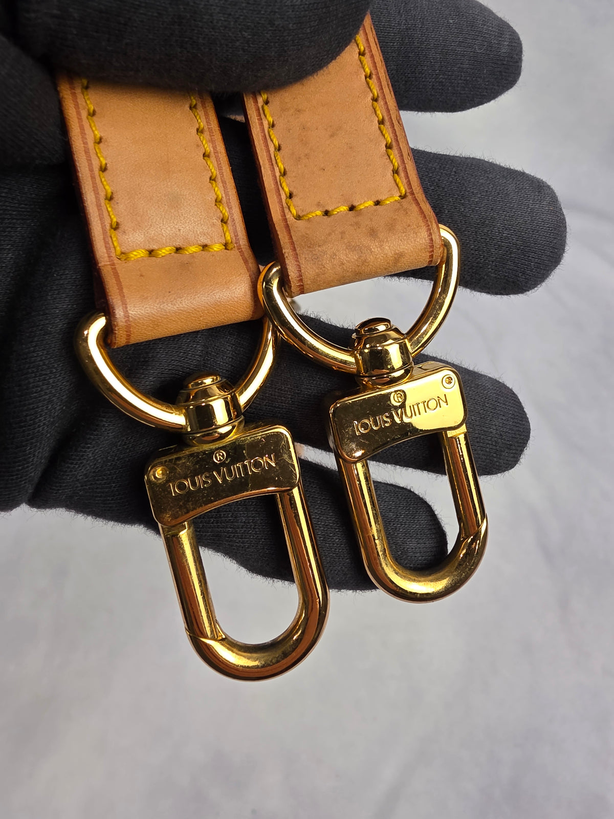 Louis Vuitton 1" Vachetta Leather Bandoulière Strap - 2 (47" Max Length)