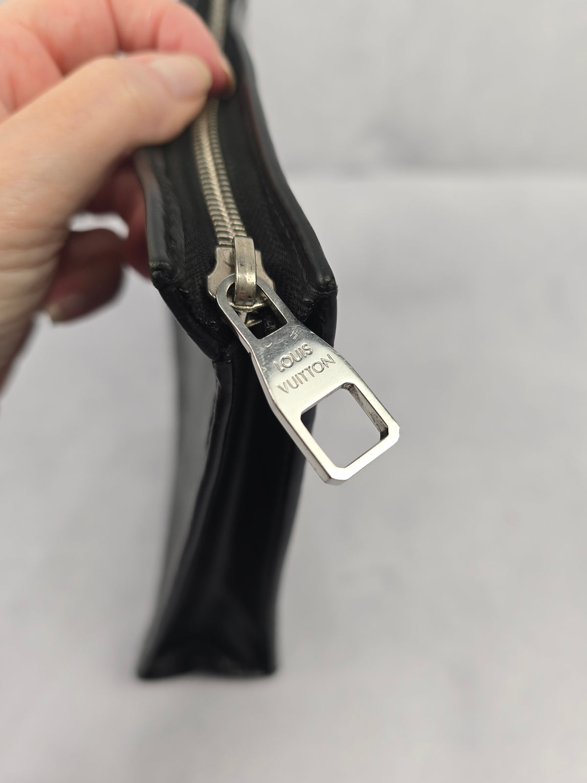 Louis Vuitton Damier Graphite Pochette Voyage