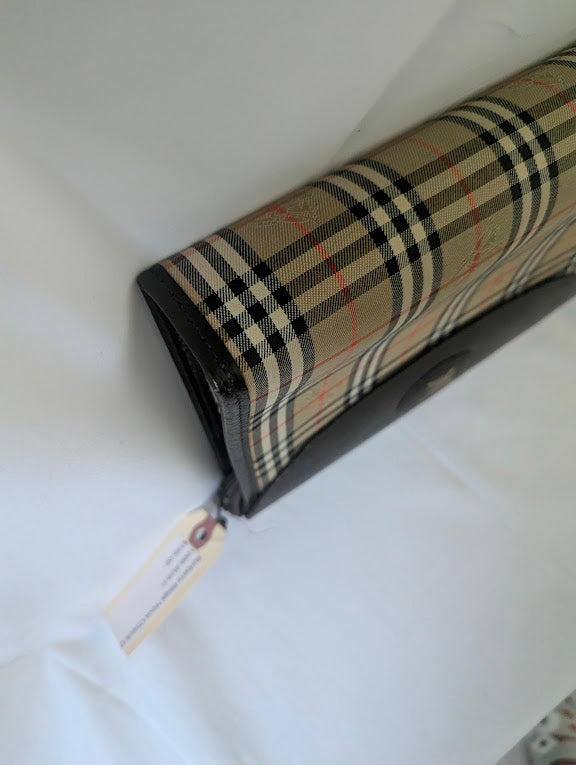 Burberry Beige Nova Check Clutch