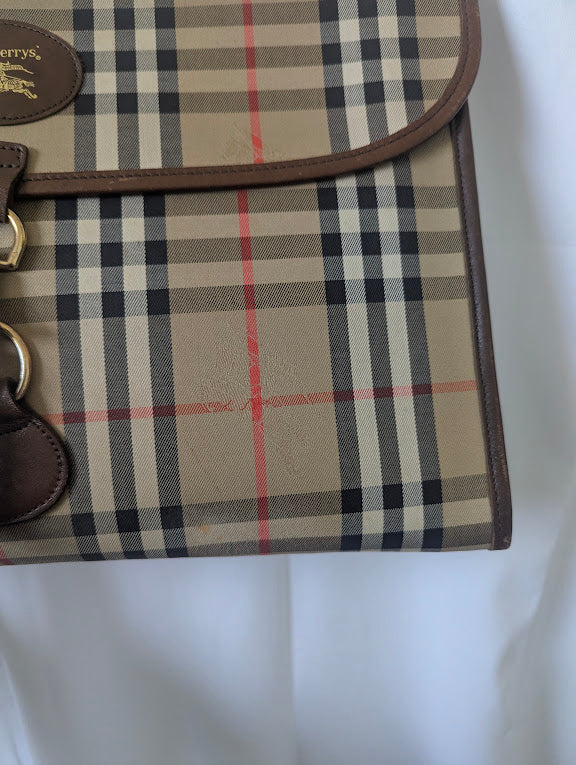 Burberry Large Envelope Style Nova Check Clutch | Document Portfolio