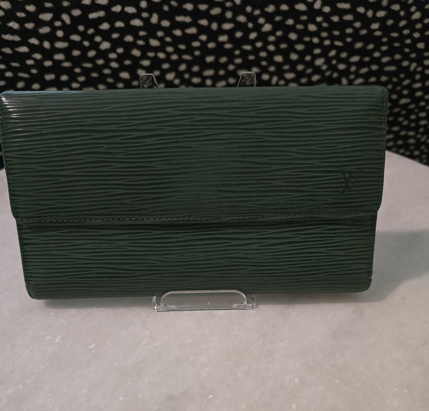 Louis Vuitton EPI Sarah Green Wallet
