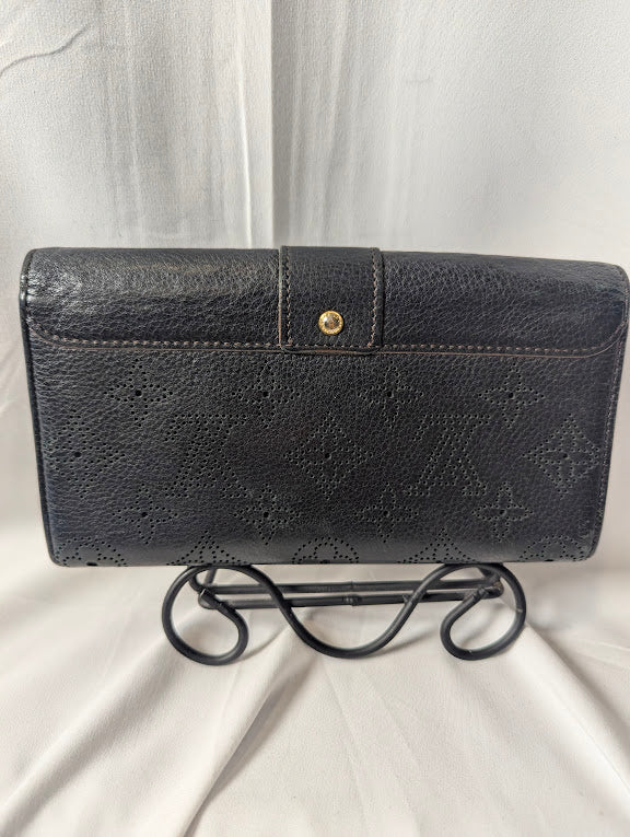 Louis Vuitton Mahina Black Gold Lock Style