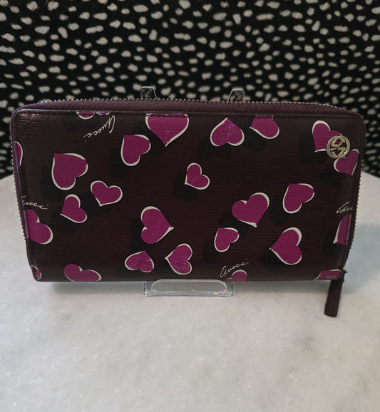 Gucci Pink Hearts Wallet