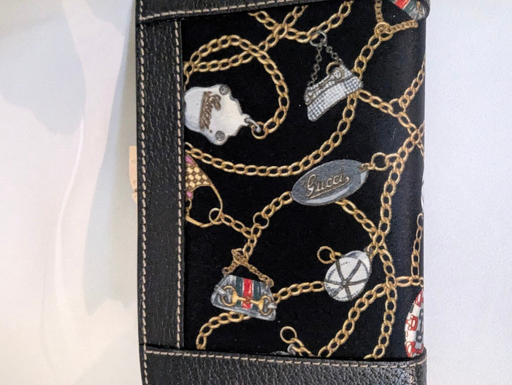 Gucci Small Printed Heart and Chain Motif Wallet in Box