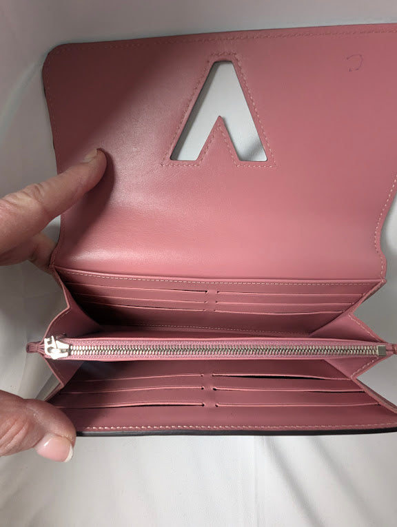 Louis Vuitton Patent Twist Long Wallet