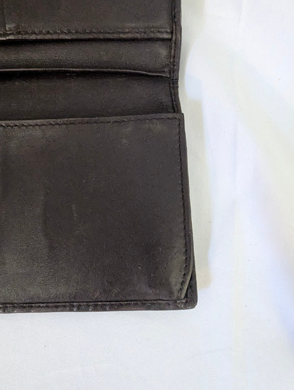 Gucci Dark Brown GG with Gold Metal Heart Wallet in Box