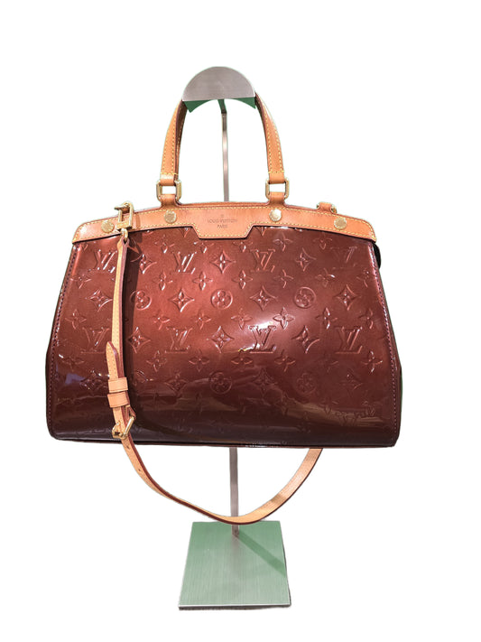 LOUIS VUITTON Vernis Brea Burgundy W/ Shoulder Strap
