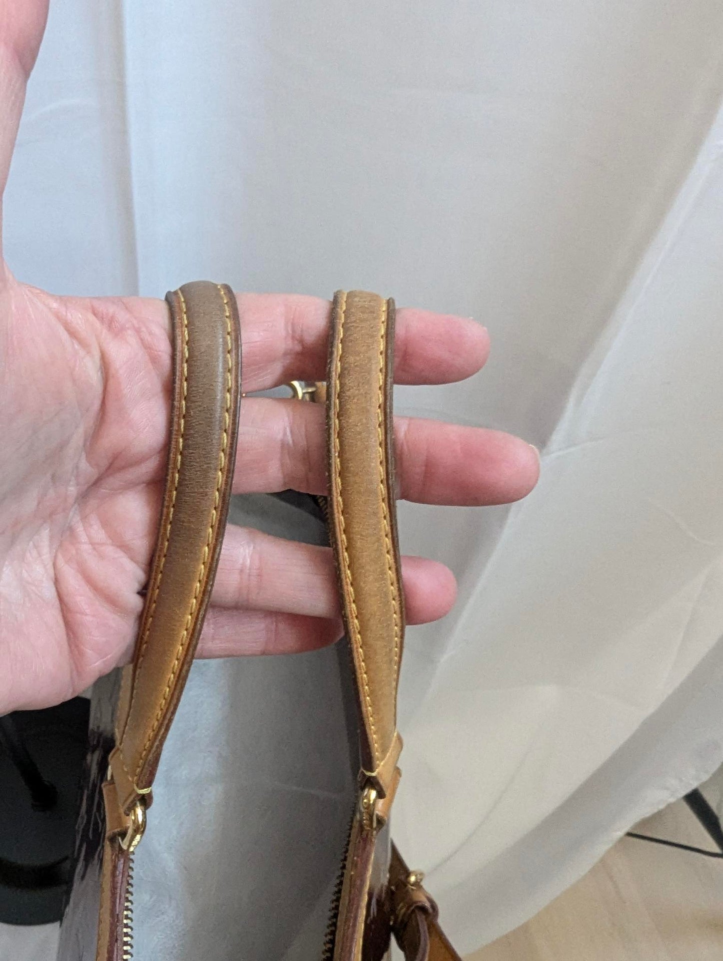 Louis Vuitton Vernis Brea Burgundy W/ Shoulder Strap