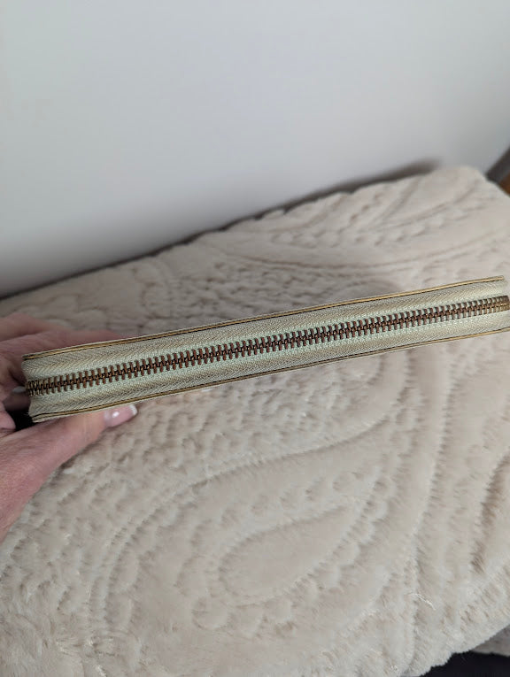 Louis Vuitton Damier Azur Zippy Wallet