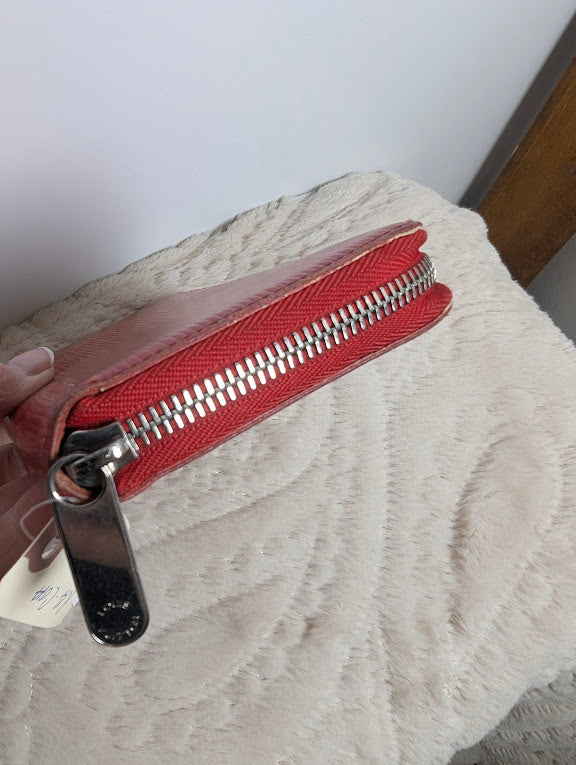 Louis Vuitton Epi Red Zippy Wallet