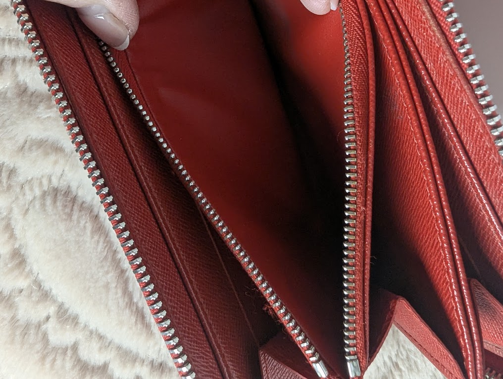 Louis Vuitton Epi Red Zippy Wallet