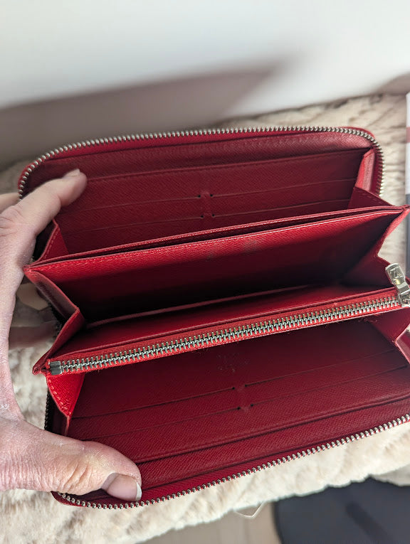Louis Vuitton Epi Red Zippy Wallet