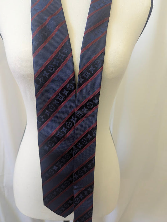 Louis Vuitton Monogram Navy Blue Men's Silk Tie