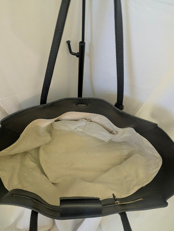 Gucci Black Leather Swing Tote