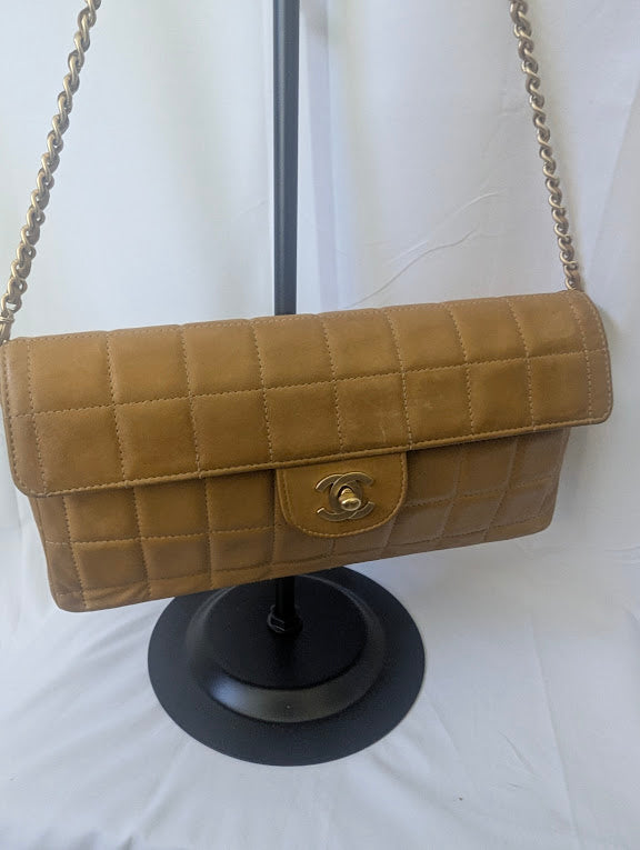 Chanel Chocolate Bar Flap East/West Quilted Lambskin Shoulder Bag – Caramel Brown