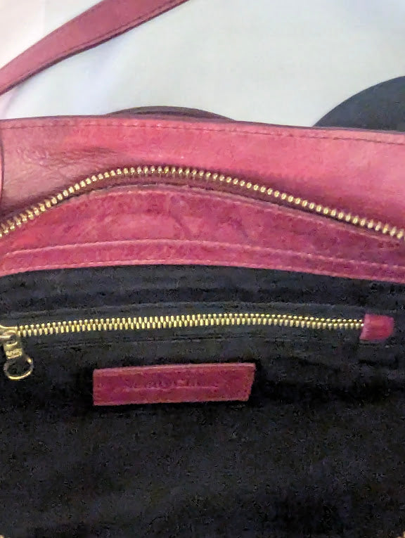Chloe Dark Pink Leather Gold Hardware Handbag with Crossbody Strap