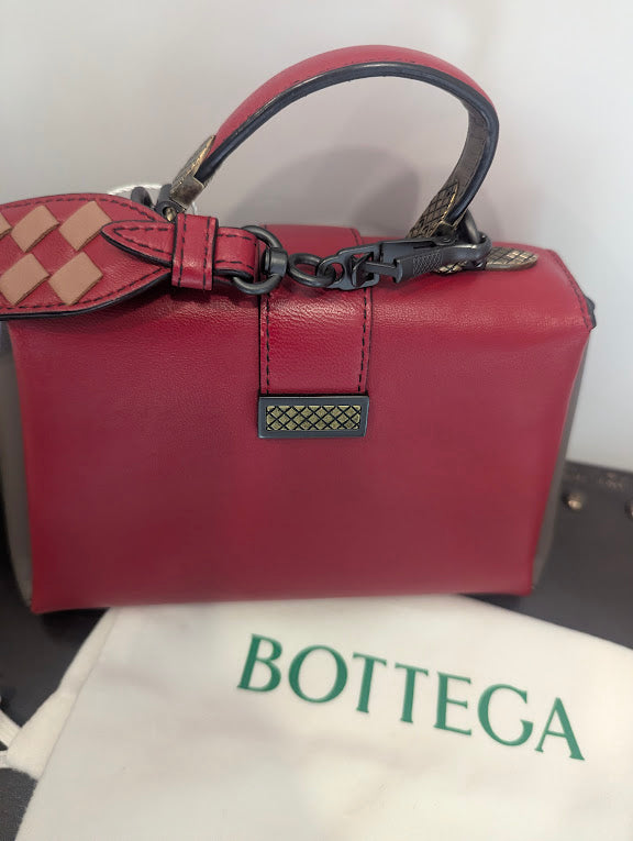 Bottega Venetta Mini Piazza Shoulder Bag