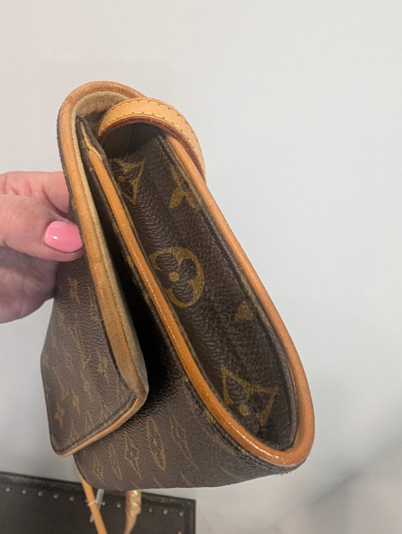 Louis Vuitton Monogram Pochette Twin Crossbody