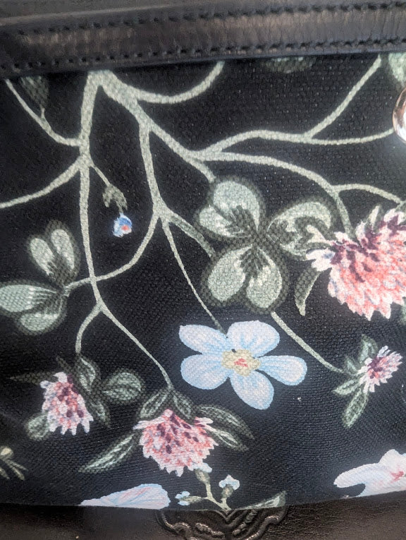Gucci Black Flora Knight Print Bamboo Tote