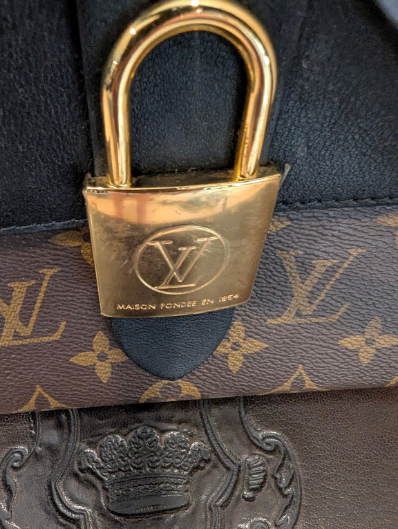 LOUIS VUITTON LOCKY BB