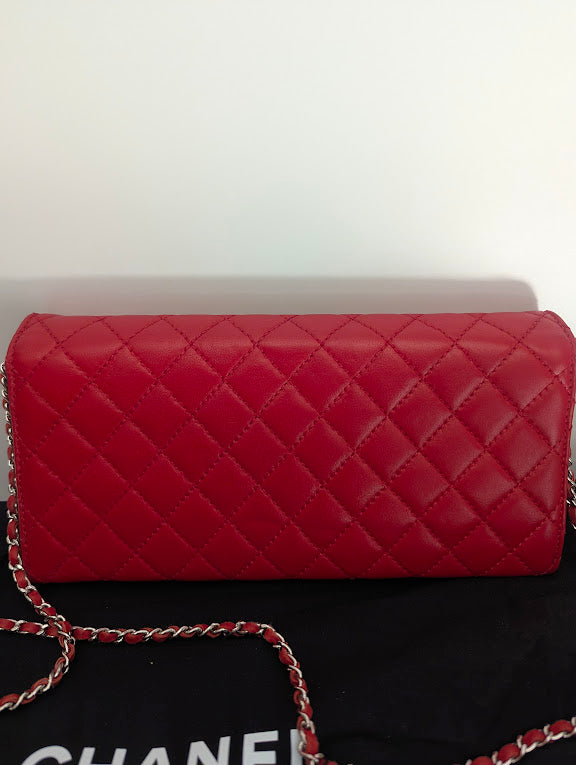 Chanel Quilted Chain Clutch Flap Red