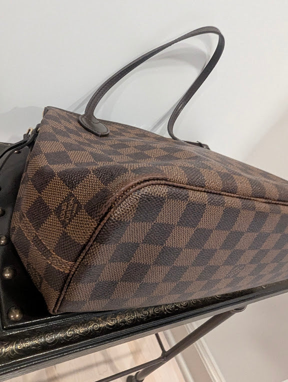 Louis Vuitton Neverfull Damier Ebene PM with Pouch Red Canvas Interior
