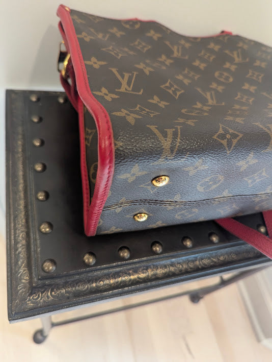 Louis Vuitton Monogram Popincourt PM Coquelicot