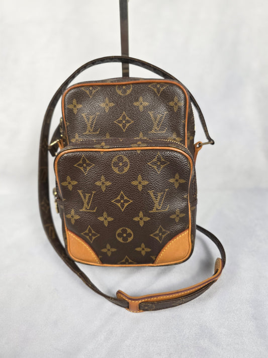 LOUIS VUITTON AMAZONE MONOGRAM CROSSBODY BAG