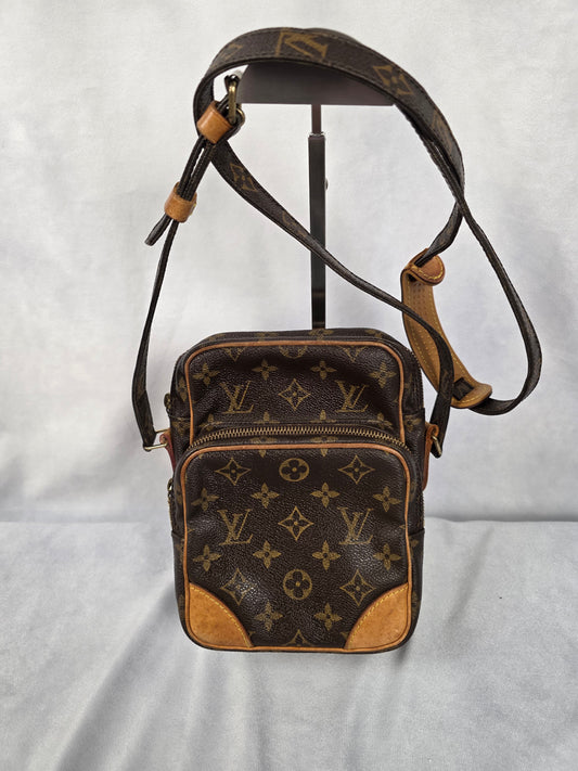 LOUIS VUITTON AMAZONE MONOGRAM CROSSBODY BAG