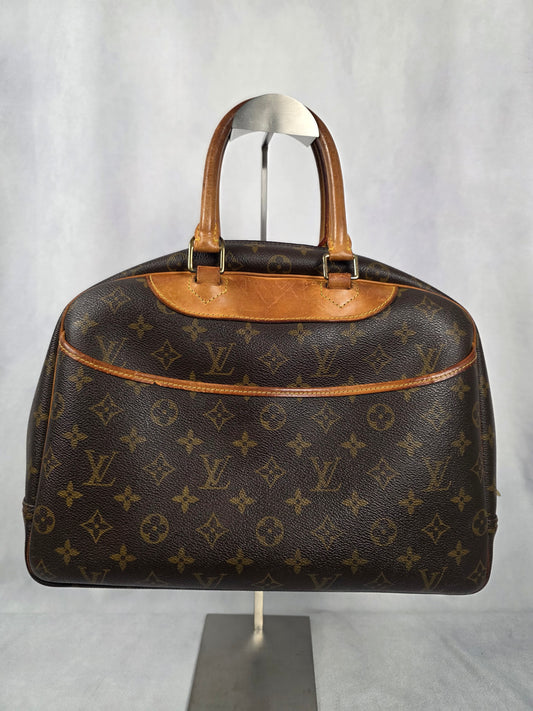 LOUIS VUITTON DAUVILLE MONOGRAM BAG