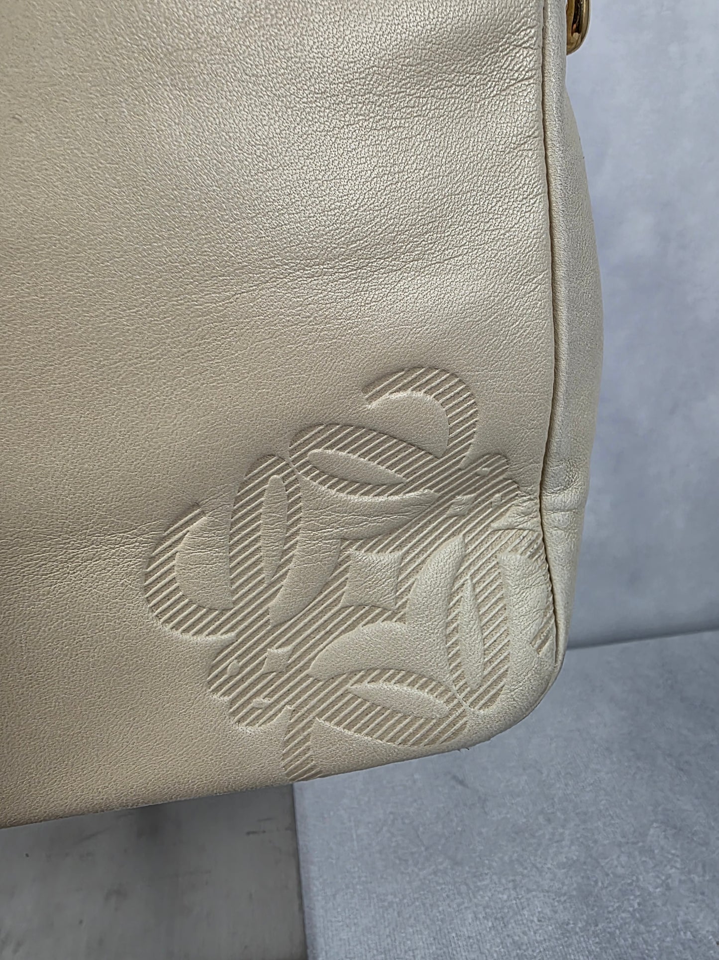 LOEWE LEATHER TOP HANDLE BEIGE HANDBAG
