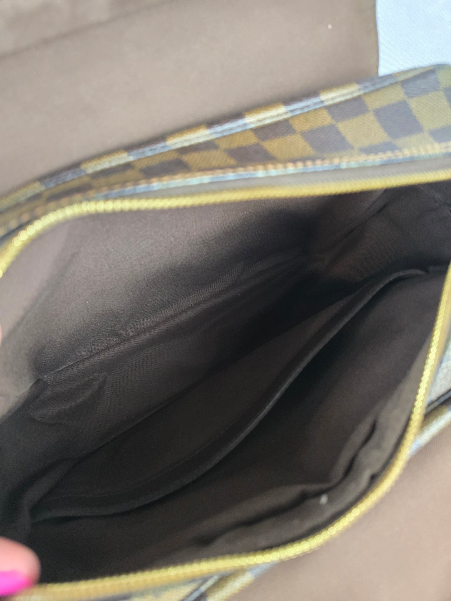 Louis Vuitton Damier Ebene Naviglio  Messenger Bag