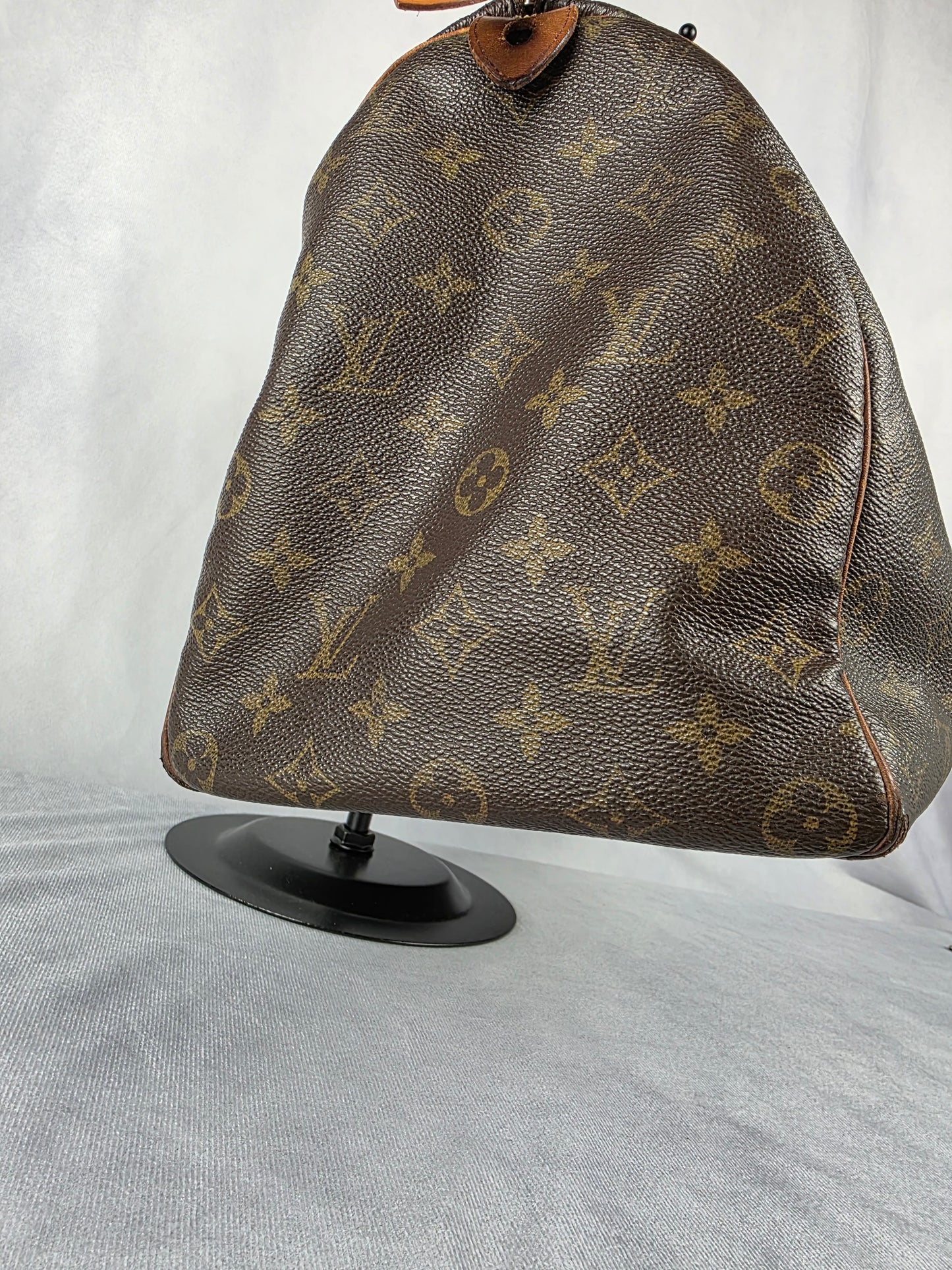 LOUIS VUITTON VINTAGE MONOGRAM CANVAS SPEEDY 40, SD